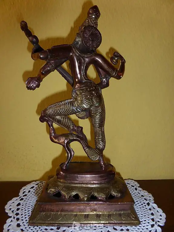 Bronzefigur Sarasvati