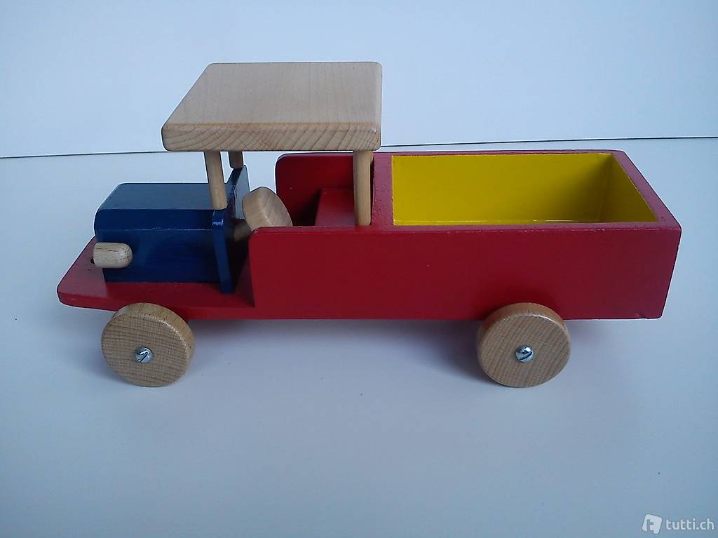 Holzspielzeug Lastwagen