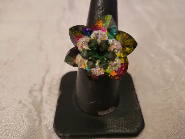 Blumen ring aus glasherz