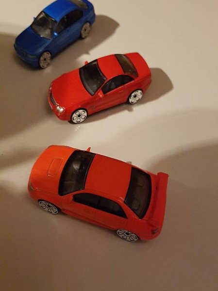 Spielzeug Autos