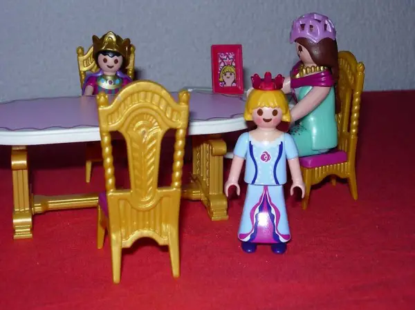  Playmobil Königsfamilie im Esszimmer