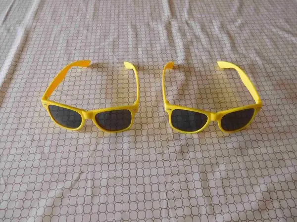 Sonnenbrillen gelb