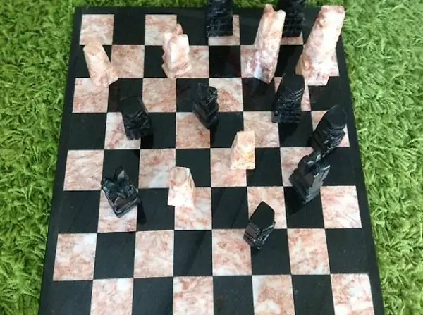  Schach aus Marmor