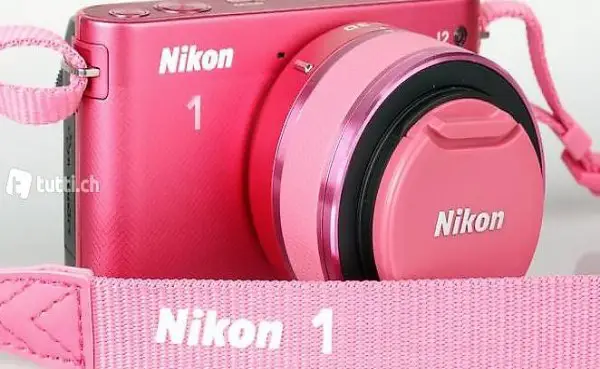 Nikon 1 J2 + 11-27,5mm + Custodia