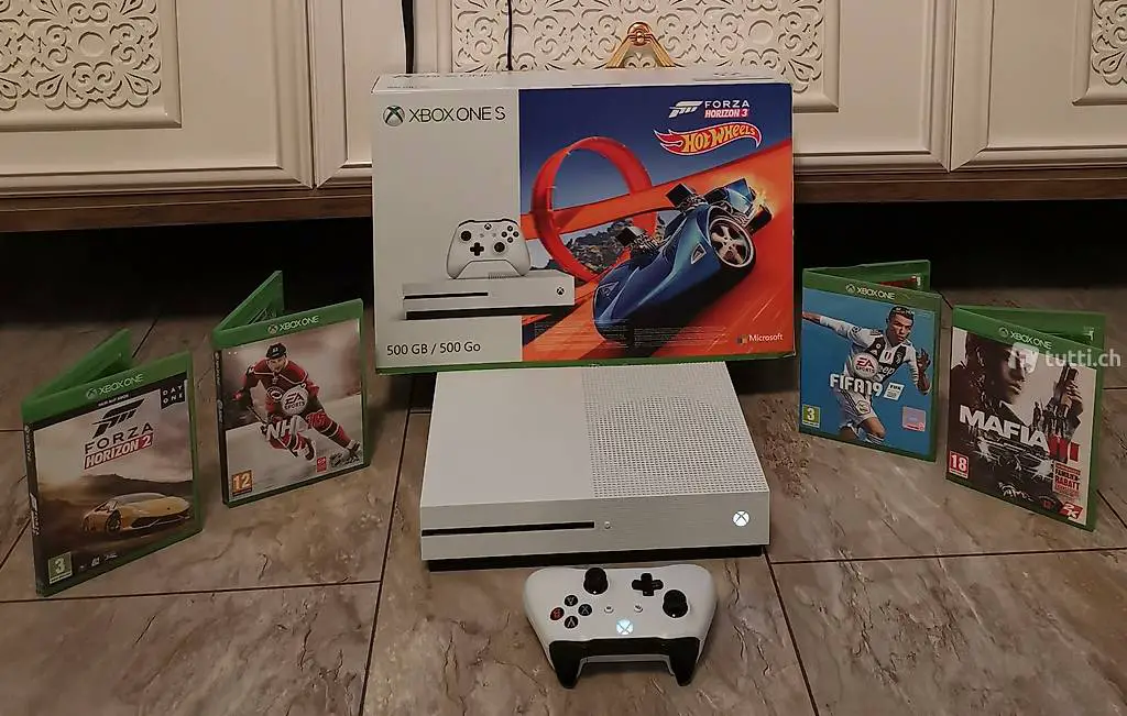 %%xbox one s + controller + 4 games %%