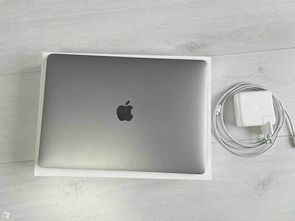 Apple Macbook Pro Retina mit Touchbar 13,3? 2.9GHz i5