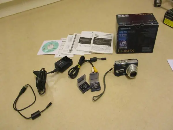 Panasonic DMC-TZ3 Lumix Foto-Kamera Komplett-Set 3x Akku