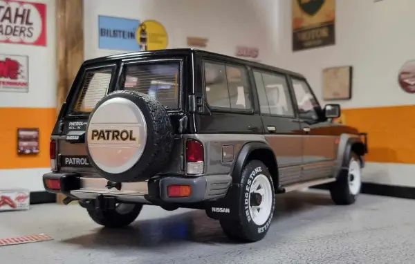 1/18 Nissan Patrol GR Y60 Otto