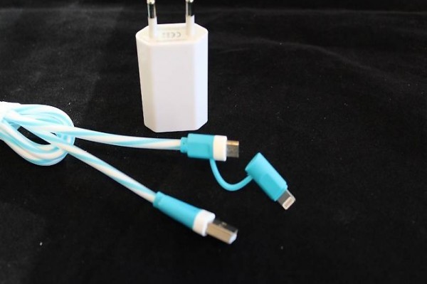  Portofrei 2in1 Blau. Micro Lighting kabel iPhone Samsung