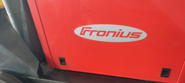 Fronius TransPuls Synergic 2700 Comfort Schweißgerät TOP