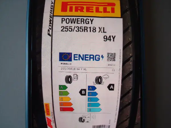 120/70 ZR17 58W Rennsport alle Pirelli Frühling 2024