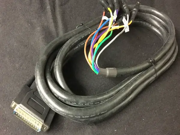 Analoges Input Kabel 8x Jack6,3mm Stereo auf Sub-D Stecker
