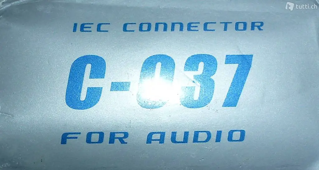 Audio Stecker weiblich C-037 blau transparent Made in Japan