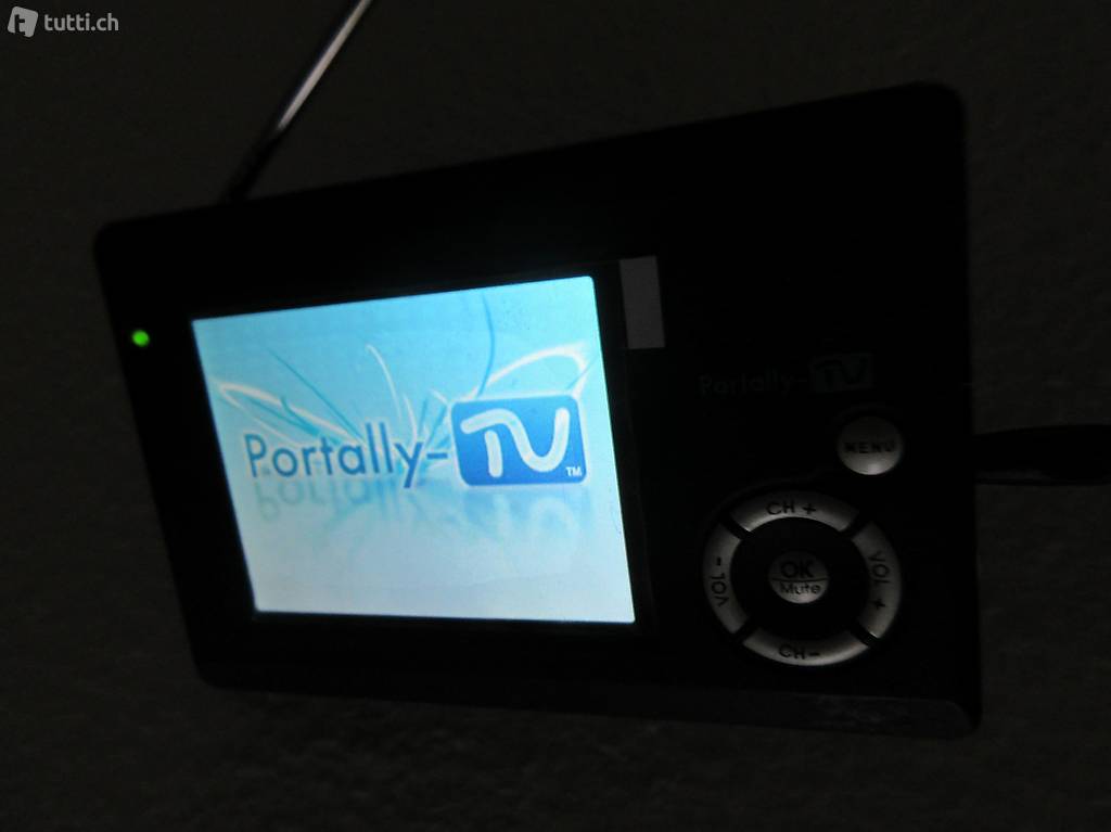 Fernseher DVB-T portabel 8,9cm (3,5")