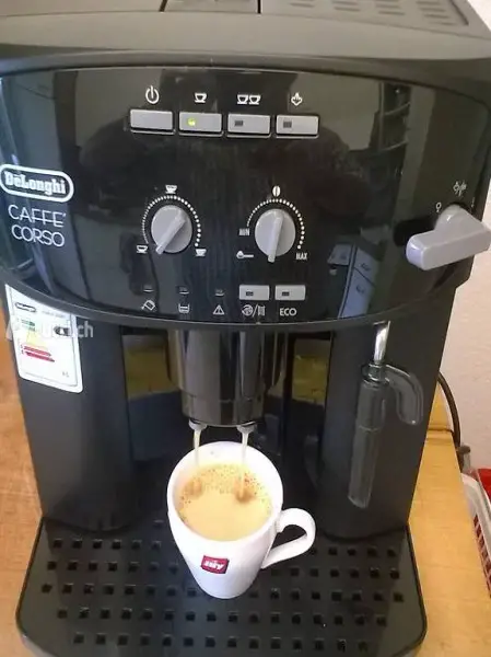 Kaffemaschine Delonghi.CAFFE CORSO