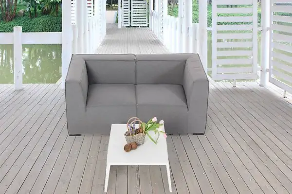 Outdoor Gartenmöbel mit wetterfesten Kissen Grau