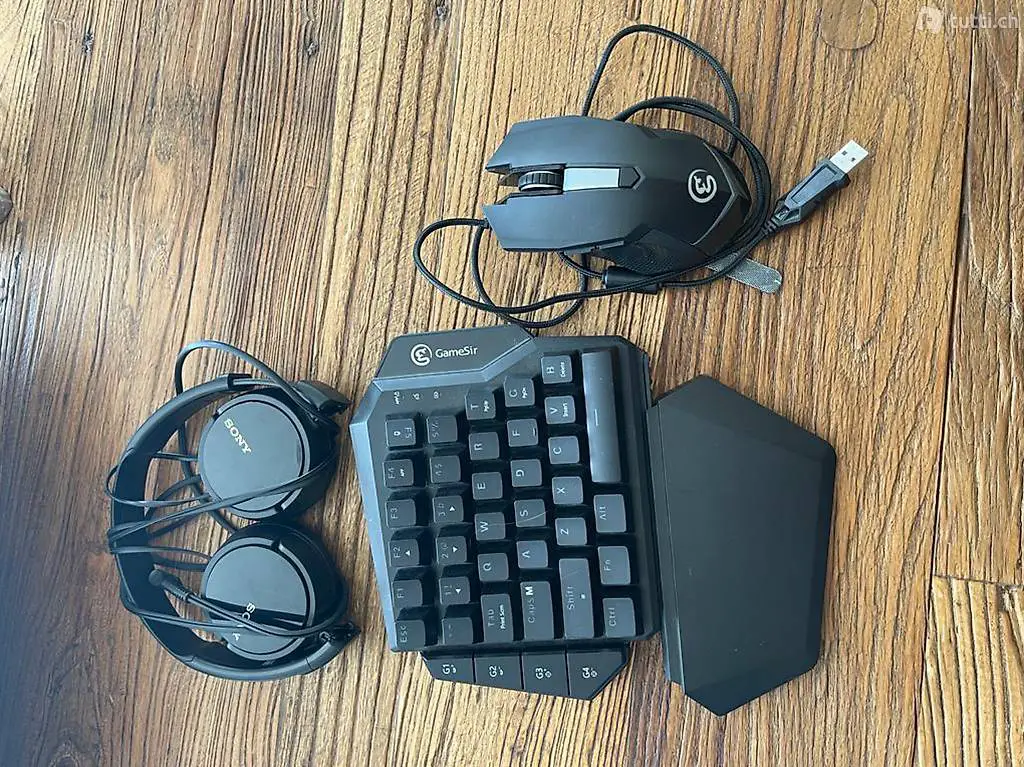 Tastiera e mouse Gamesir + cuffie Sony