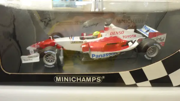Toyota TF105 Panasonic F1 Ralf Schumacher Minichamps 1:18