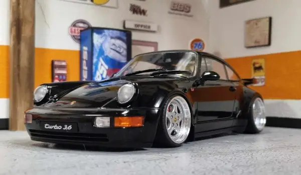 1/18 Porsche 911 (964) Turbo 1990 schwarz Umbau Tuning