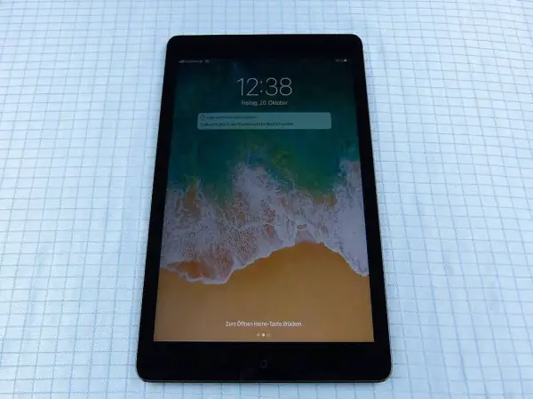  iPad Air 16GB schwarz in einem guten Zustand