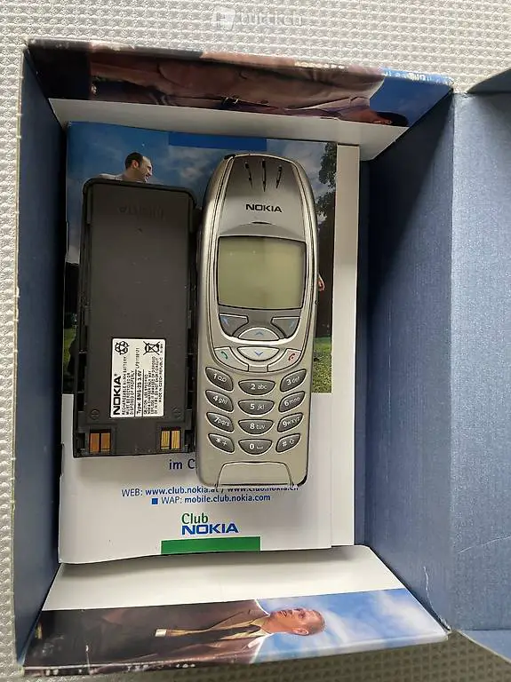 Nokia 6310i mit Zusatzakku