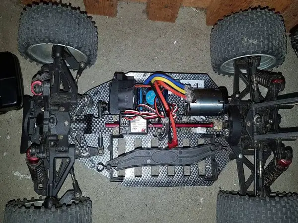 RC Auto reely 1/10 brushless bis 3S