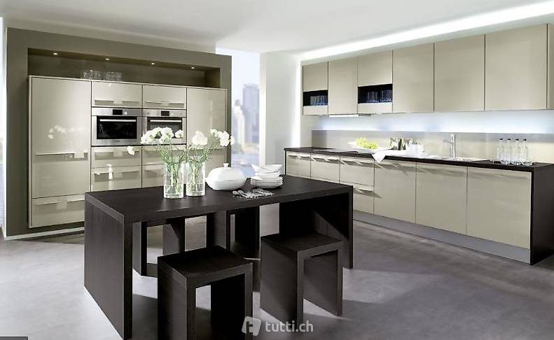  Küche neu inkl. 5 top Geräte und Möbeln der Upper Class