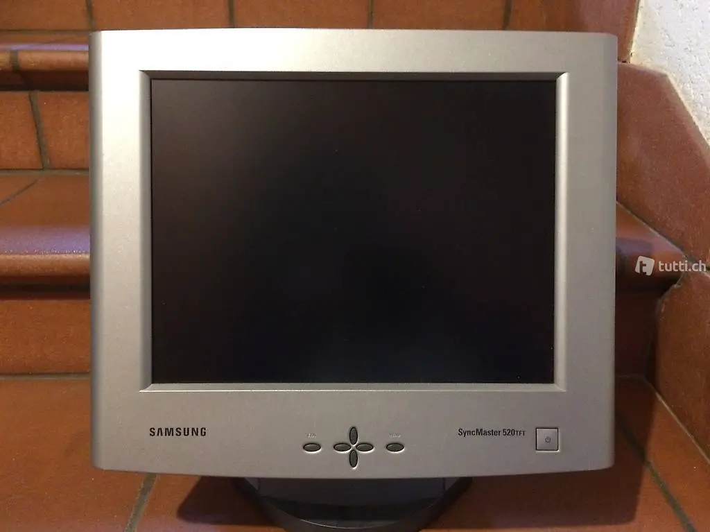 Monitor per PC marca Samsung SyncMaster 520TFT
