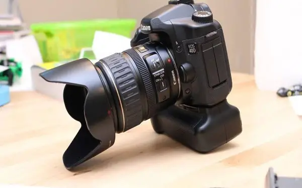 Canon 40D + battery grip