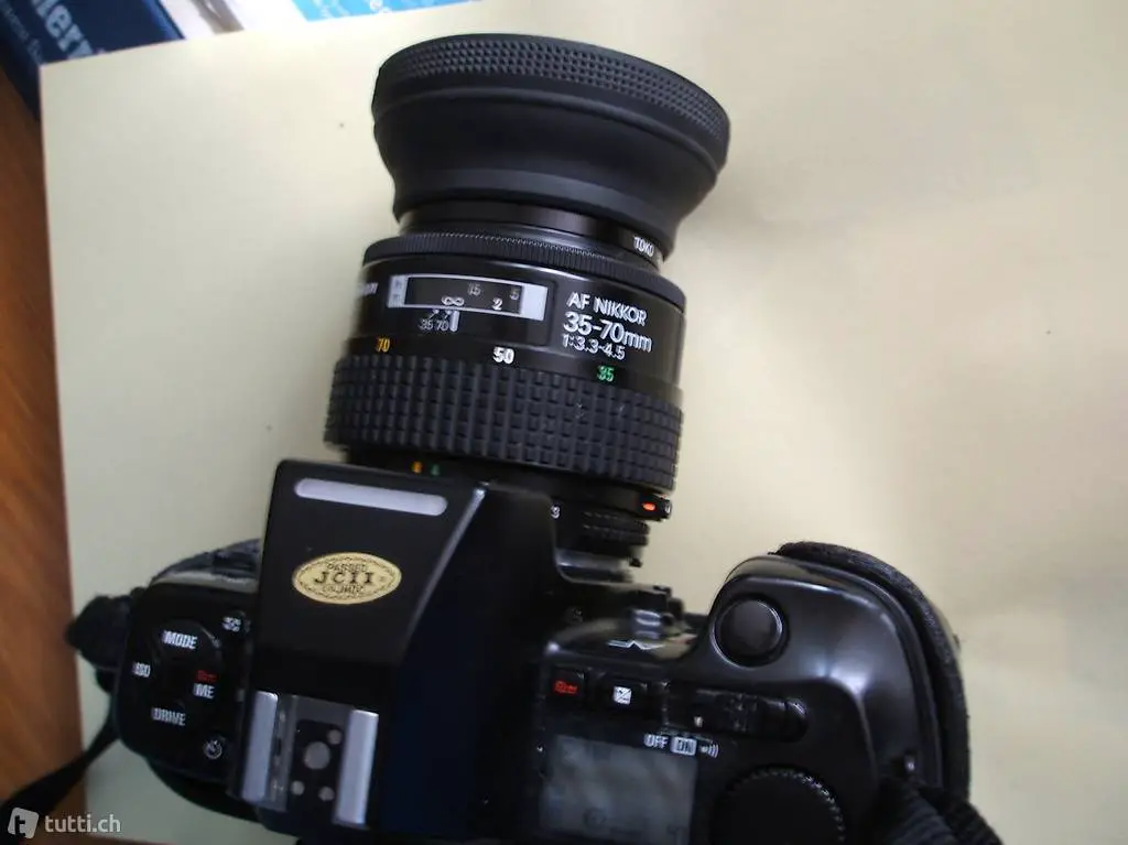 Nikon AF-801 Digital Kamera mit 50-70 Objektiv