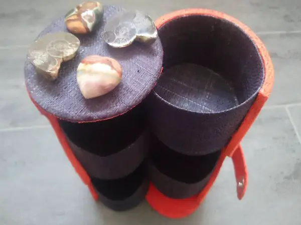 Aufbewahrungsbox / 2 Steine Herz / 2 Ammoniten