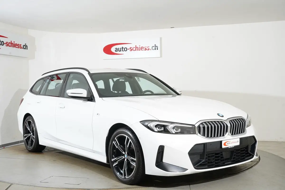 BMW 320 i Touring Steptronic M Sport BMW 320 i Touring Steptronic M Sport