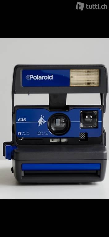 Polaroid 636 Instant Sofortbildkamera im Party Pack
