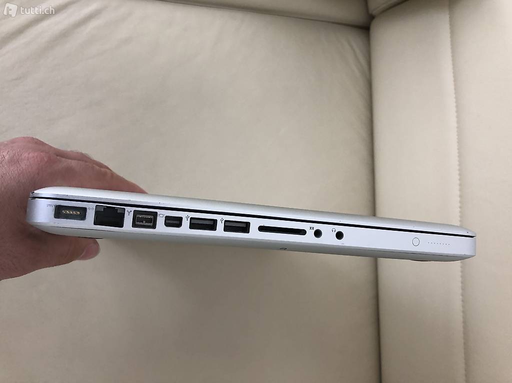  APPLE MacBook Pro 15" - i7 - 640GB HDD - mit Ladegerät