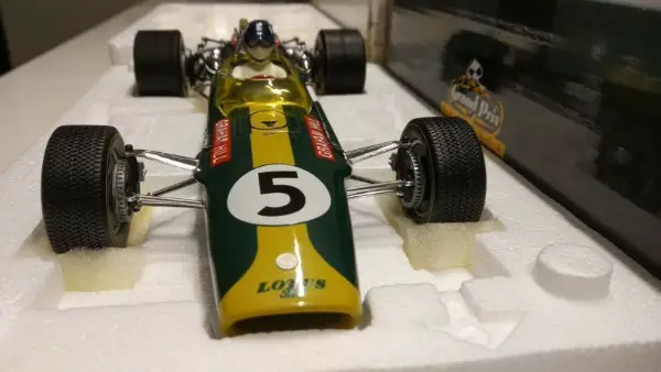 Lotus 49B Ford Graham Hill F1 Weltmeister 1968 Exoto 1:18