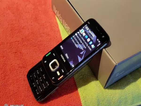 Nokia N85 (3G) wie Neu ohne SIM Lock in Originalverpackung!