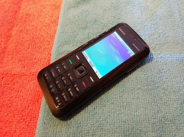 Nokia 5310 XpressMusik Black ohne Sim Lock inkl. Kabel!