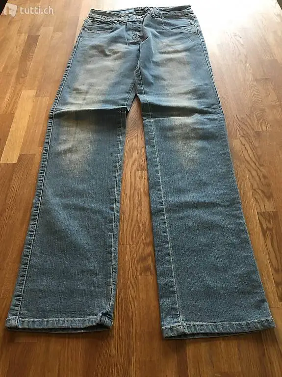 Jeans Grösse 34 neu