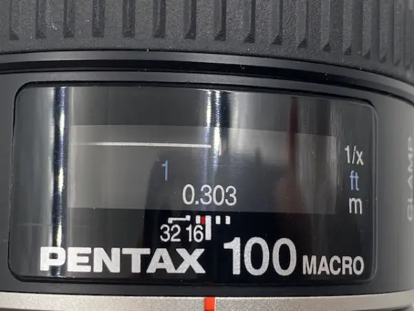 Pentax D-FA 100mm Macro 2.8 + Blende PH-RBB 49mm