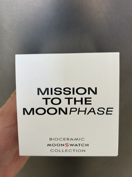 OMEGA MoonSwatch Mission to the Moonphase