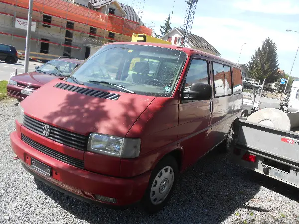 VW T4 Bus mit AHK 2000 kg VW T4 Bus mit AHK 2000 kg