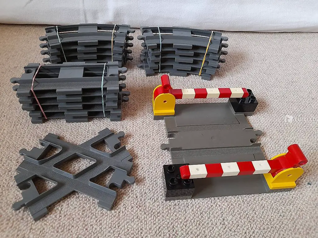 Lego Duplo 10x Kurve 5x Gerade 1x Kreuzung 1x Bahnübergang