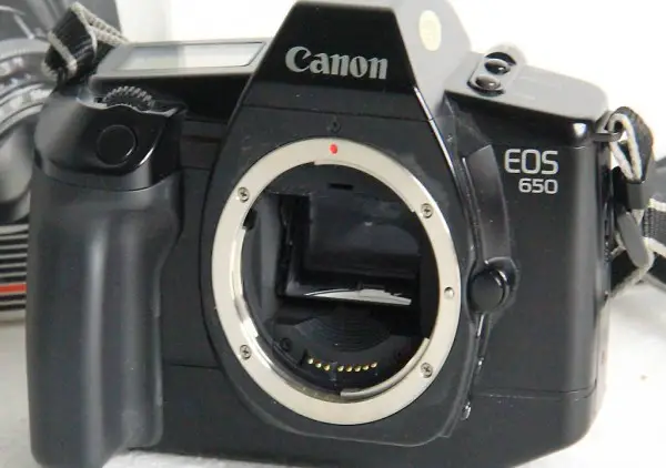 Canon EOS 650 Spiegelreflex analog, schwarz