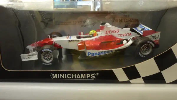 Toyota TF105 Panasonic F1 Ralf Schumacher Minichamps 1:18
