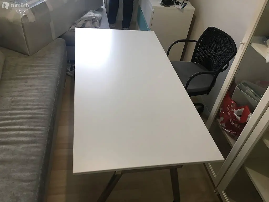 PC Tisch und Stühle