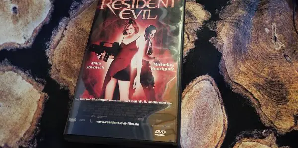 Resident Evil DVD mit Milla Jovovich von Bernd Eichinger!