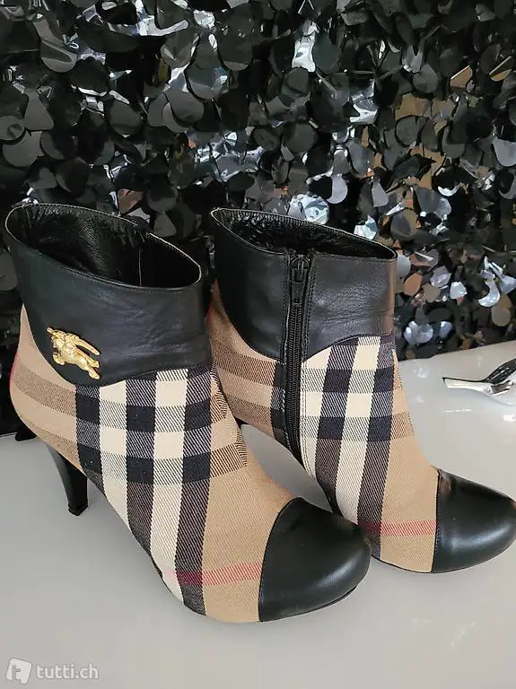 Burberry Ankle Boots Pumps