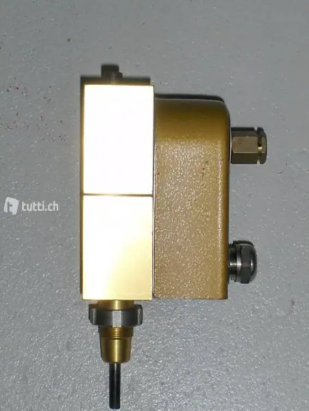 Elektro Ventil NEU mit Eingebautem Pneumatik Zylinder