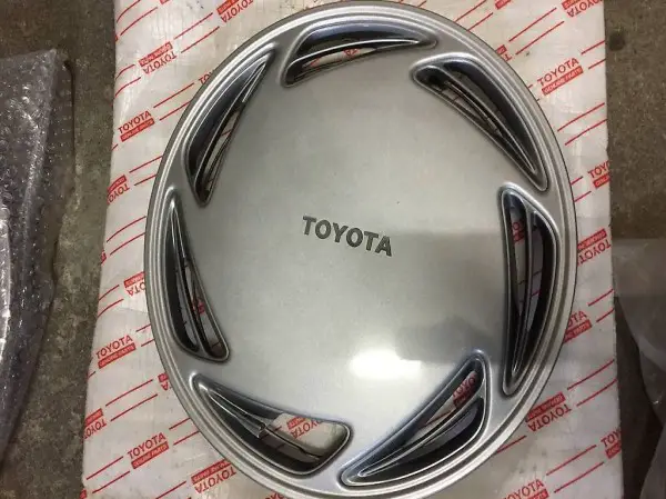 Raddeckel zu Toyota