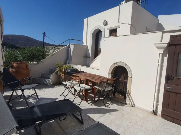 N-GH73 Kreta, Kalo Chorio: Anwesen (2 Häuser) zu verkaufen